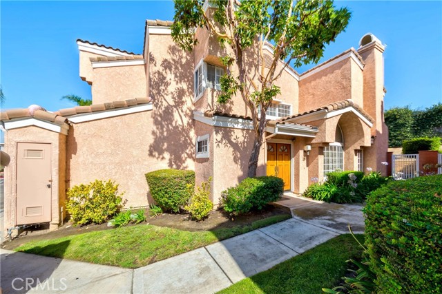 12155 Napoli Dr, Cerritos, CA 90703