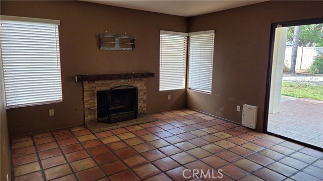 Detail Gallery Image 11 of 43 For 25568 Blackthorne Dr, Murrieta,  CA 92563 - 4 Beds | 3 Baths