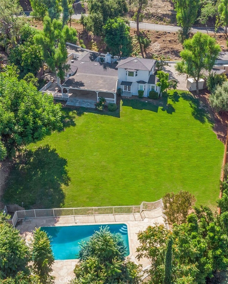 4800 Brewster Drive