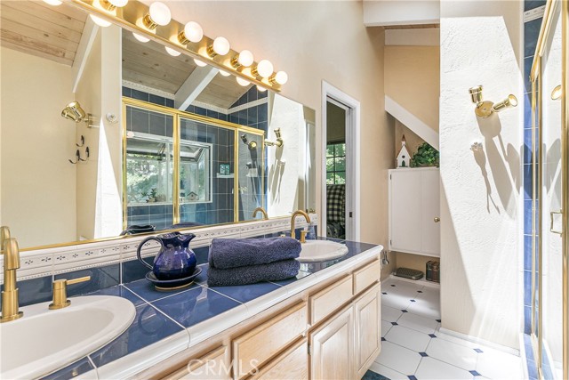 Detail Gallery Image 33 of 44 For 27888 West Shore Rd, Lake Arrowhead,  CA 92352 - 3 Beds | 2 Baths