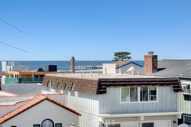908 Manhattan Avenue, Hermosa Beach CA: https://media.crmls.org/medias/cdf33af9-49e3-4b90-9570-bc208f9f63b0.jpg