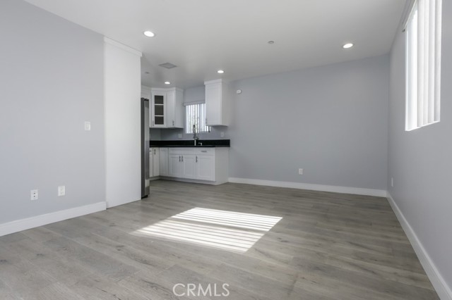529 W 80th Street, Los Angeles CA: https://media.crmls.org/medias/cdf364f5-5ada-4a67-a780-4f577b6543c2.jpg