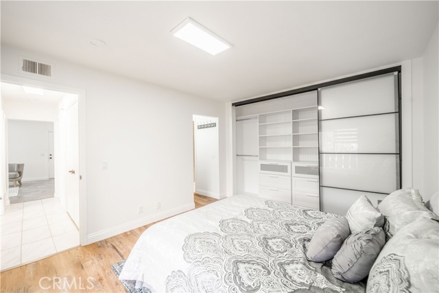 MLS #OC25265947 image #12