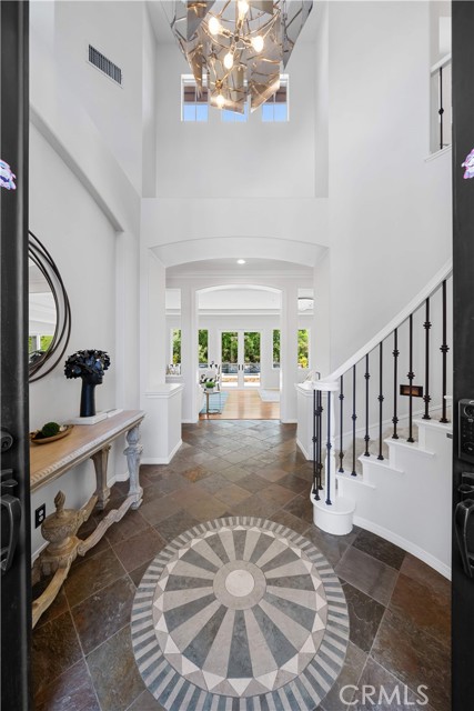 18642 Topanga Canyon Road, Silverado CA: https://media.crmls.org/medias/cdf526f7-73b6-4f5b-a837-7cfb92d8cedb.jpg