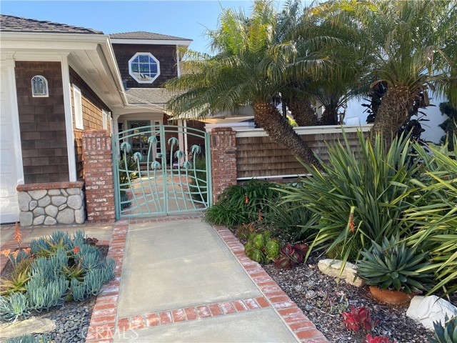 231 Avenida Princesa, San Clemente CA: https://media.crmls.org/medias/cdf58760-5ee4-499e-bc88-cddb3cd9e798.jpg