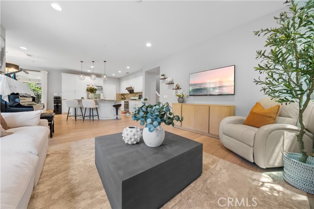228 Wicker, Irvine CA: https://media.crmls.org/medias/cdf5d99b-4374-44aa-9cdd-8c5cce216934.jpg