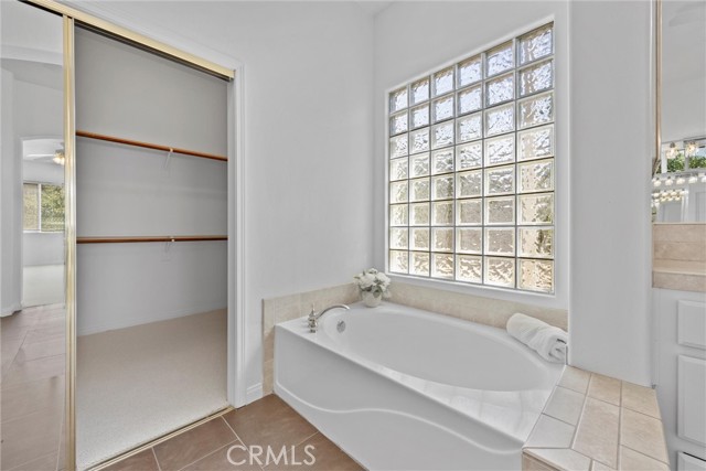 Detail Gallery Image 18 of 37 For 12805 Monterey Beach Dr, Bakersfield,  CA 93311 - 4 Beds | 3/1 Baths