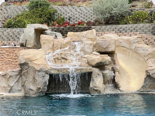 Detail Gallery Image 2 of 49 For 36613 Wandering Pl, Murrieta,  CA 92563 - 5 Beds | 4 Baths