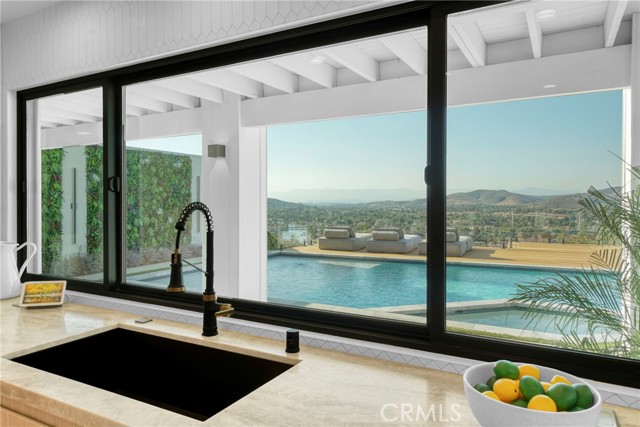Detail Gallery Image 16 of 61 For 32075 Canterhill Pl, Westlake Village,  CA 91361 - 4 Beds | 5/1 Baths