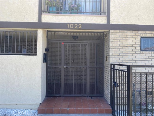 Detail Gallery Image 2 of 25 For 1022 Irving Ave #5,  Glendale,  CA 91201 - 2 Beds | 2/1 Baths