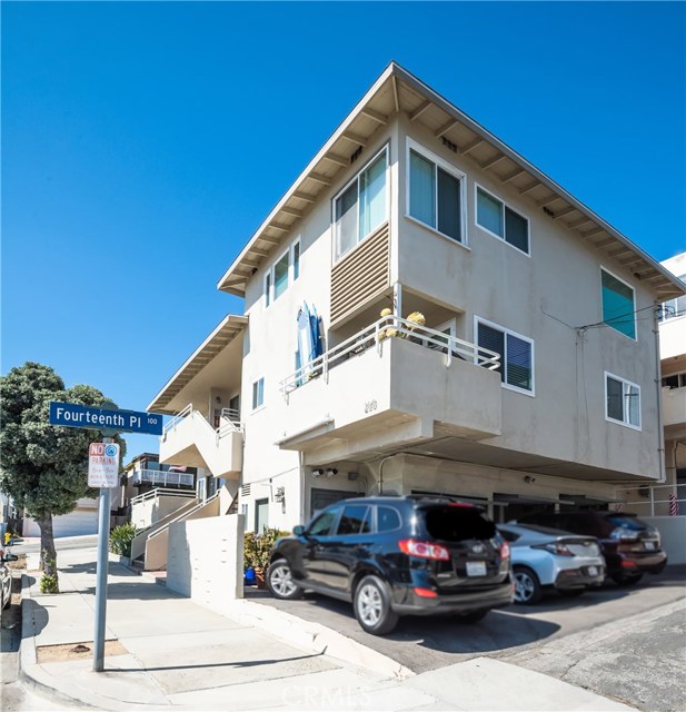 200 15th Street, Manhattan Beach, California 90266, ,Residential Income,Sold,15th,SB20051917