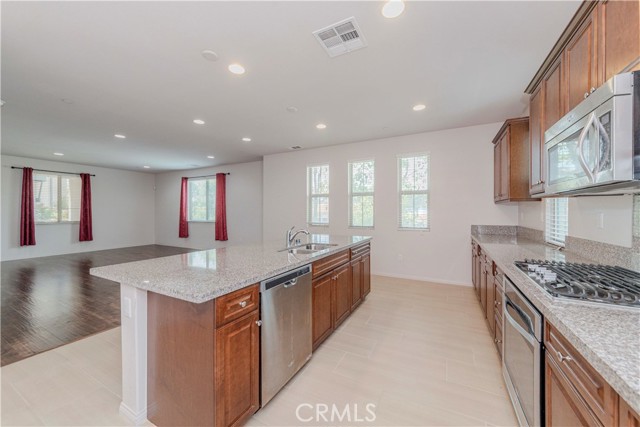1311 Clementine Way, Fullerton CA: https://media.crmls.org/medias/cdfbdc9e-beeb-49c4-bd64-53c7f52f83e3.jpg