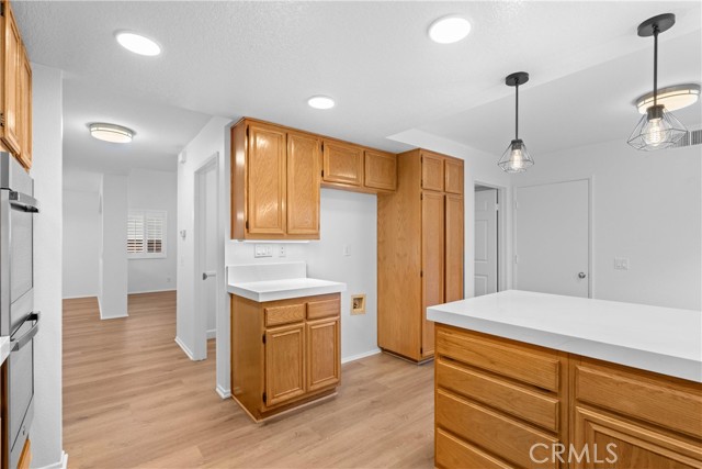 Detail Gallery Image 12 of 27 For 28082 Somerset, Mission Viejo,  CA 92692 - 4 Beds | 2/1 Baths