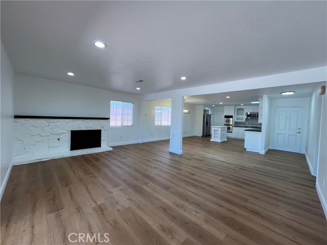 Front Image Thumbnail for CRSR26172443