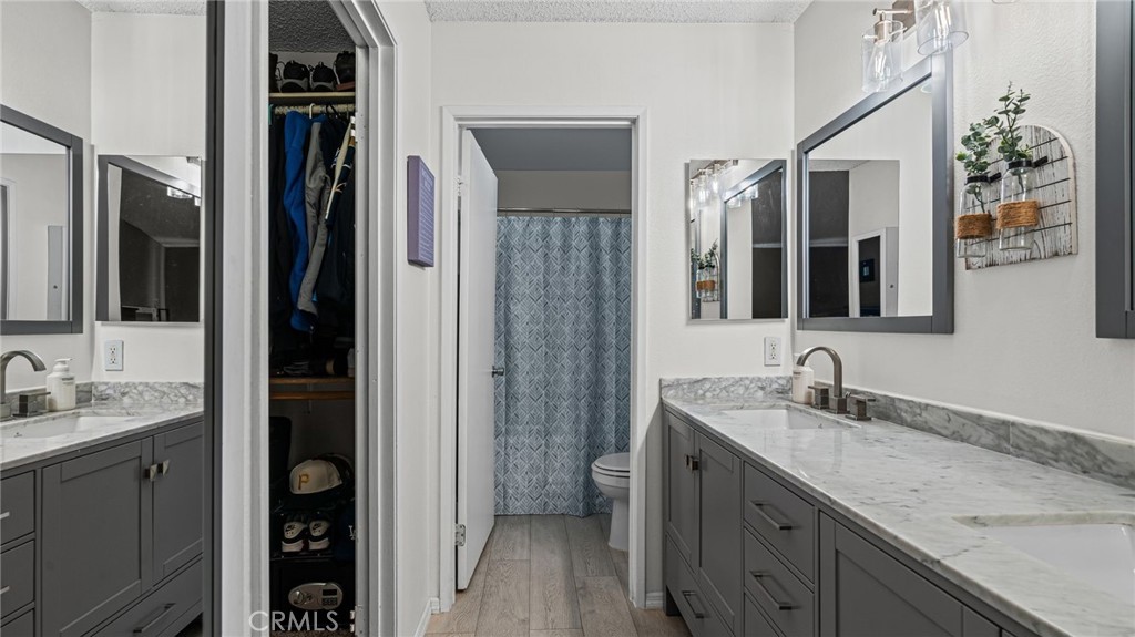 https://media.crmls.org/medias/cdfde4dc-80bc-49a1-9061-ce94e18a82b6.jpg?preset=X-Large