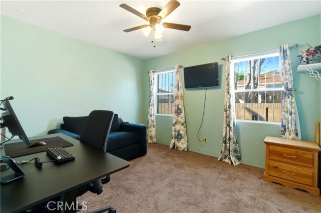 Detail Gallery Image 15 of 35 For 10731 Wright Rd, South Gate,  CA 90280 - 3 Beds | 2 Baths