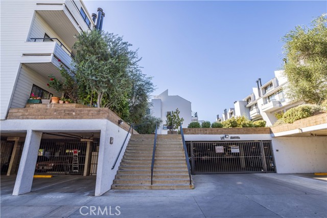 Detail Gallery Image 46 of 46 For 13331 Moorpark St #319,  Sherman Oaks,  CA 91423 - 2 Beds | 2 Baths