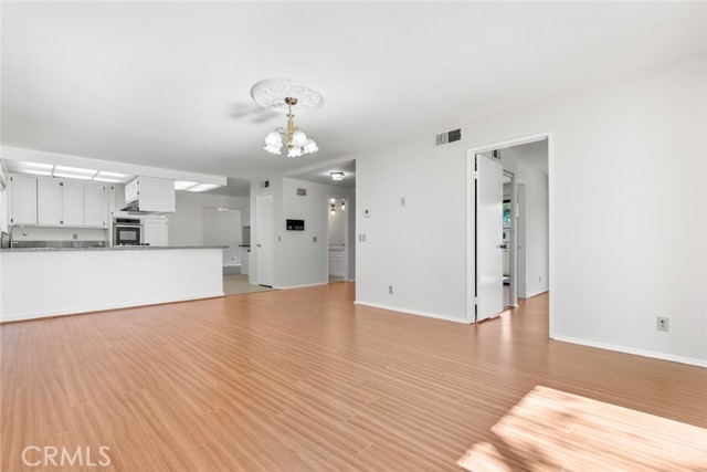 Detail Gallery Image 26 of 66 For 1321 Greenbriar, Glendale,  CA 91207 - 4 Beds | 3/1 Baths