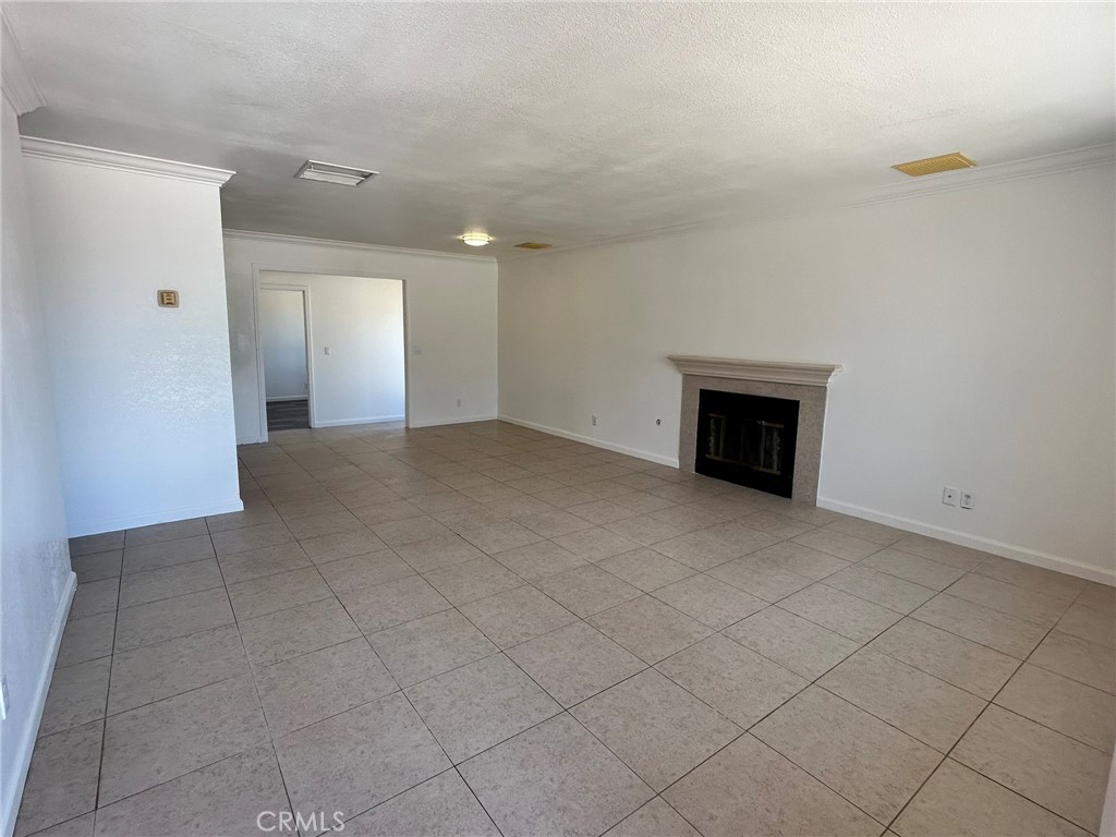 MLS #OC25134895 img 3