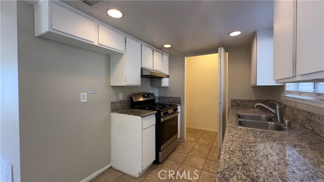 Detail Gallery Image 6 of 27 For 3469 Columbia, Riverside,  CA 92501 - 3 Beds | 1/1 Baths