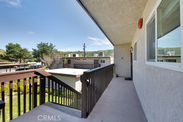 Detail Gallery Image 20 of 28 For 17847 Beneda #16,  Canyon Country,  CA 91351 - 2 Beds | 2 Baths