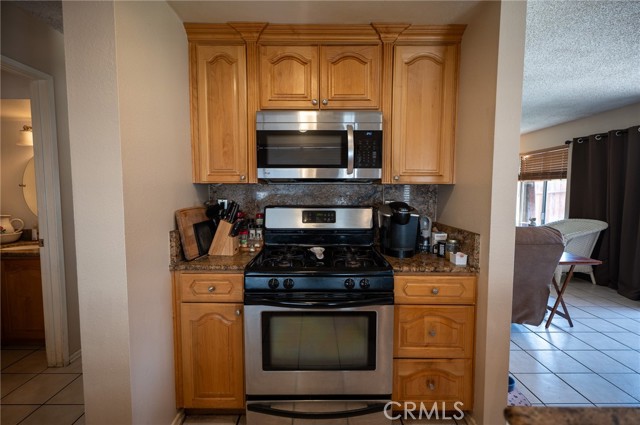 Detail Gallery Image 13 of 37 For 13117 Pan Am Bld, Moreno Valley,  CA 92553 - 3 Beds | 2 Baths