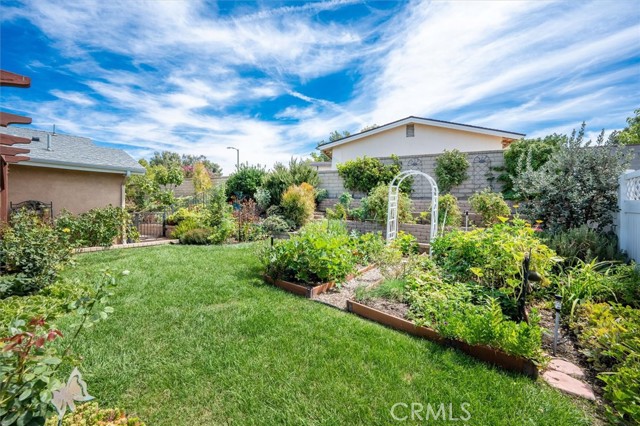 Detail Gallery Image 24 of 46 For 25612 Oakbar Ct, Newhall,  CA 91321 - 4 Beds | 3 Baths