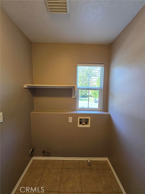 Detail Gallery Image 23 of 26 For 1750 E D St, Ontario,  CA 91764 - 3 Beds | 2/1 Baths