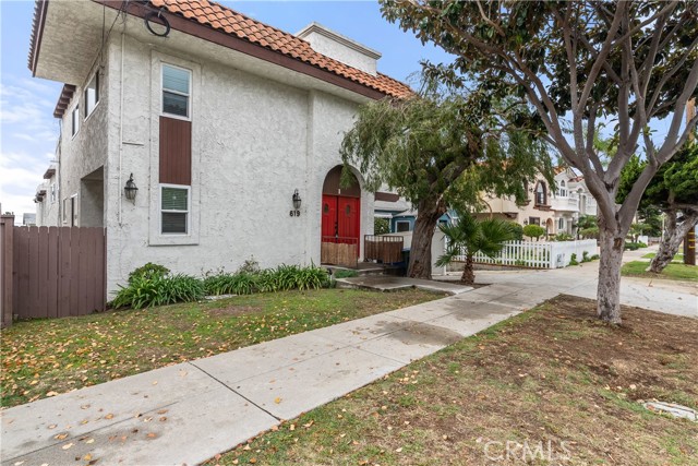 MLS# OC22242440