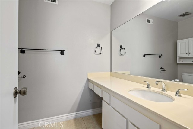 Detail Gallery Image 15 of 22 For 19816 Avenue of the Oaks #71,  Newhall,  CA 91321 - 2 Beds | 2 Baths