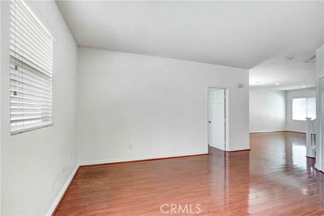 Detail Gallery Image 3 of 18 For 6907 Massy Harris, Corona,  CA 92880 - 4 Beds | 2/1 Baths