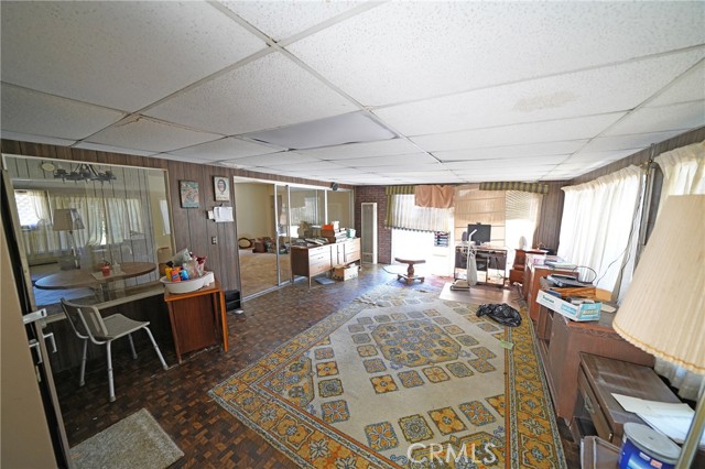 Detail Gallery Image 2 of 22 For 17955 Cantara St, Reseda,  CA 91335 - 4 Beds | 2 Baths