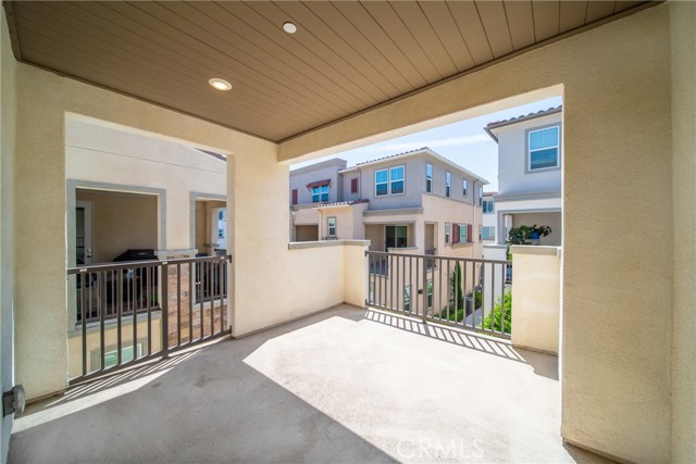Detail Gallery Image 7 of 23 For 1419 St Simon Cir #E,  Alhambra,  CA 91803 - 4 Beds | 3/1 Baths