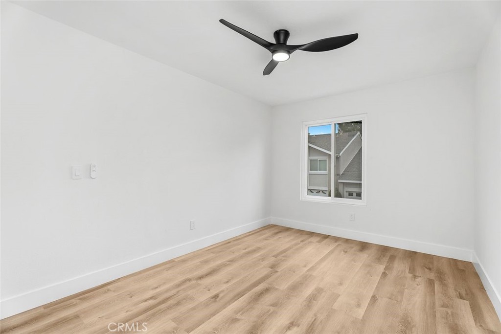 MLS #OC25225891 image #39