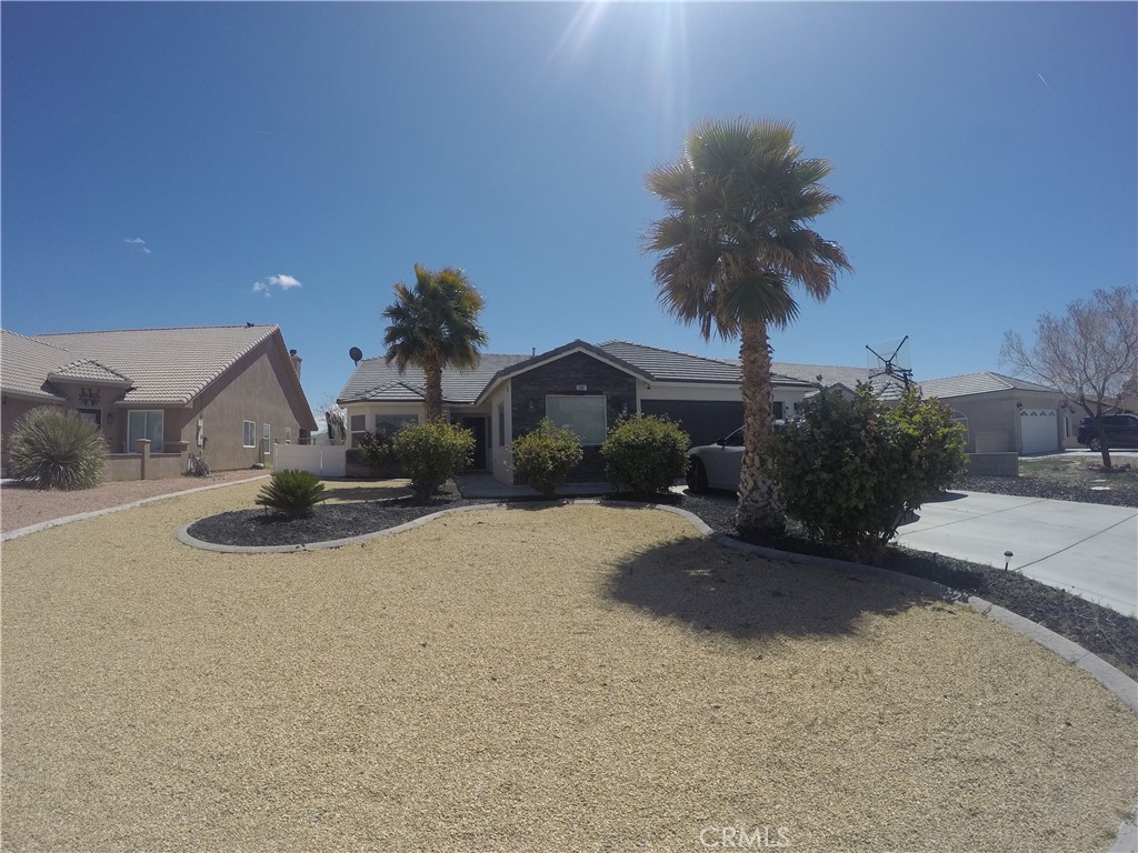 26907 Lakeview Drive, Helendale, CA 92342