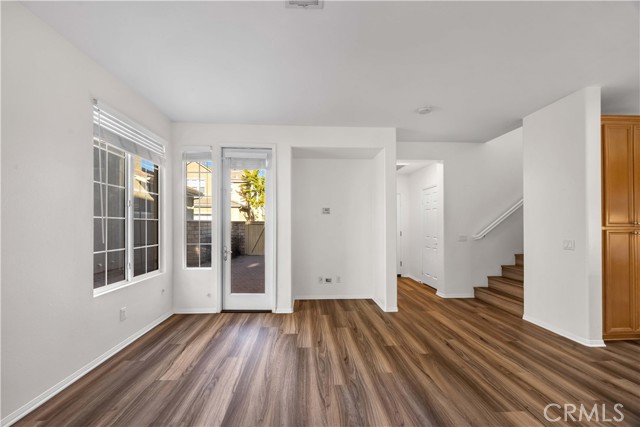 Detail Gallery Image 8 of 31 For 27626 Sunny Creek Dr, Valencia,  CA 91354 - 3 Beds | 2/1 Baths