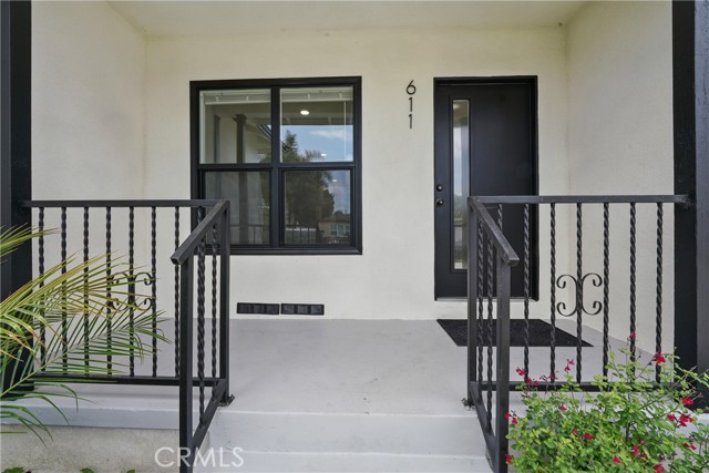611 S Thorson Avenue, Compton CA: https://media.crmls.org/medias/ce07efcf-d9ad-4ebf-9b79-978f92e0b855.jpg