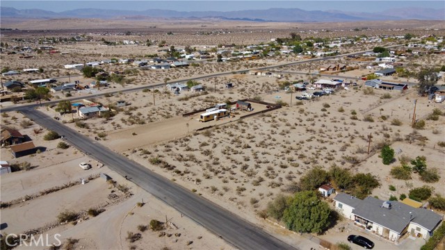 Detail Gallery Image 2 of 24 For 7401 N Star Ave, Twentynine Palms,  CA 92277 - – Beds | – Baths