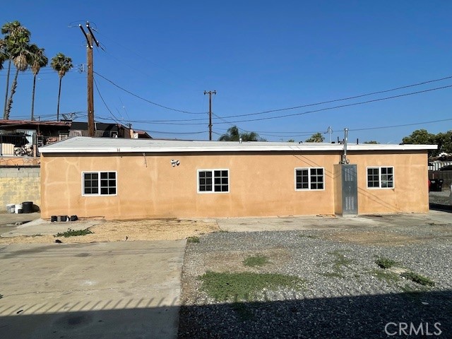 1531 W Holt Avenue, Pomona CA: https://media.crmls.org/medias/ce088f0e-2431-4c9e-b5a7-5deceb8361eb.jpg