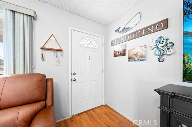 494 S Whipple Street, Fort Bragg CA: https://media.crmls.org/medias/ce09093d-2912-4cfc-a228-17cb6350f848.jpg