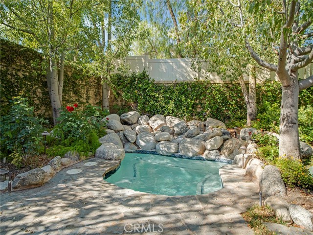 Detail Gallery Image 37 of 44 For 21103 Cross Creek Dr, Saugus,  CA 91350 - 3 Beds | 3 Baths