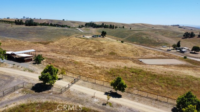 7491 Kingsbury Road, Templeton CA: https://media.crmls.org/medias/ce0c48ae-9ca6-4188-8174-77825c36ef29.jpg