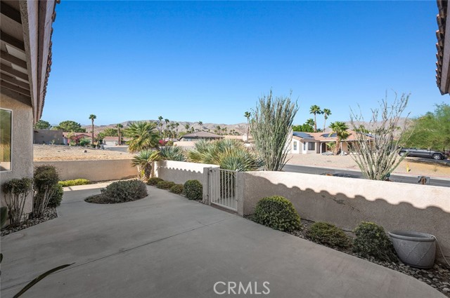 Detail Gallery Image 5 of 59 For 9331 Brookline Ave, Desert Hot Springs,  CA 92240 - 3 Beds | 2/1 Baths