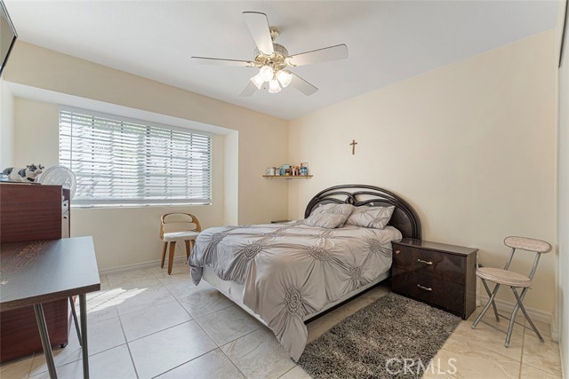 6860 27th Street, Jurupa Valley CA: https://media.crmls.org/medias/ce0c8e83-efed-434d-8581-dcc9cfabadbe.jpg