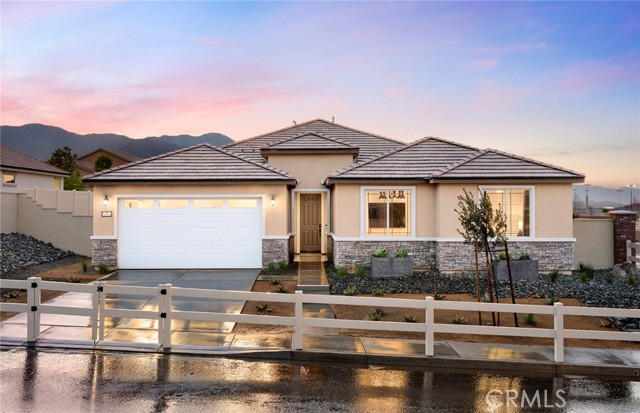 Detail Gallery Image 2 of 14 For 4057 Hudson Ln, Lake Elsinore,  CA 92530 - 3 Beds | 2 Baths