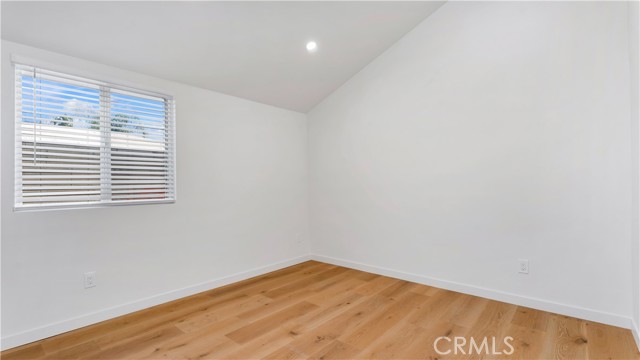 318 N Catalina, Burbank CA: https://media.crmls.org/medias/ce0e53cf-de78-4cf3-b031-6542f4239060.jpg