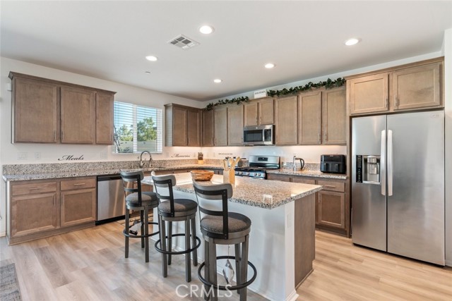 Detail Gallery Image 11 of 44 For 29244 Date Palm, Lake Elsinore,  CA 92530 - 4 Beds | 3 Baths