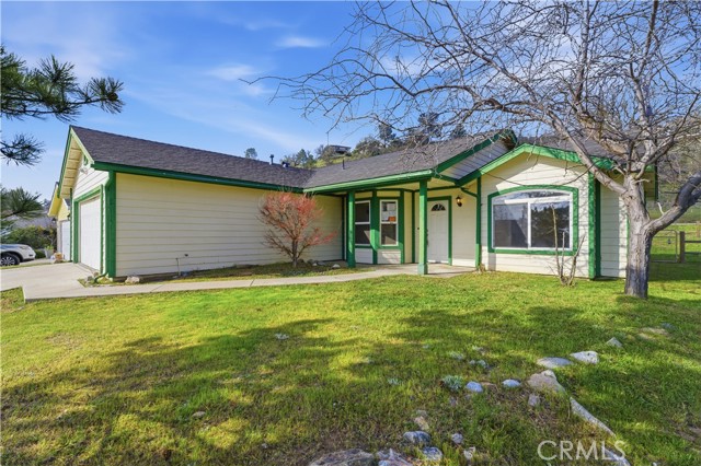 Detail Gallery Image 3 of 21 For 21276 White Pine #39,  Tehachapi,  CA 93561 - 3 Beds | 2 Baths