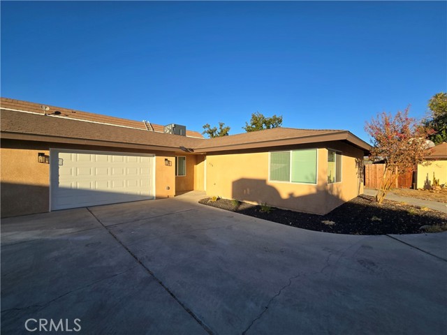 Detail Gallery Image 1 of 29 For 752 Oleander St, Hemet,  CA 92543 - 2 Beds | 2 Baths