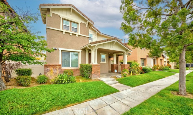 Detail Gallery Image 2 of 39 For 1240 Goodwin St, Fullerton,  CA 92833 - 3 Beds | 2/1 Baths